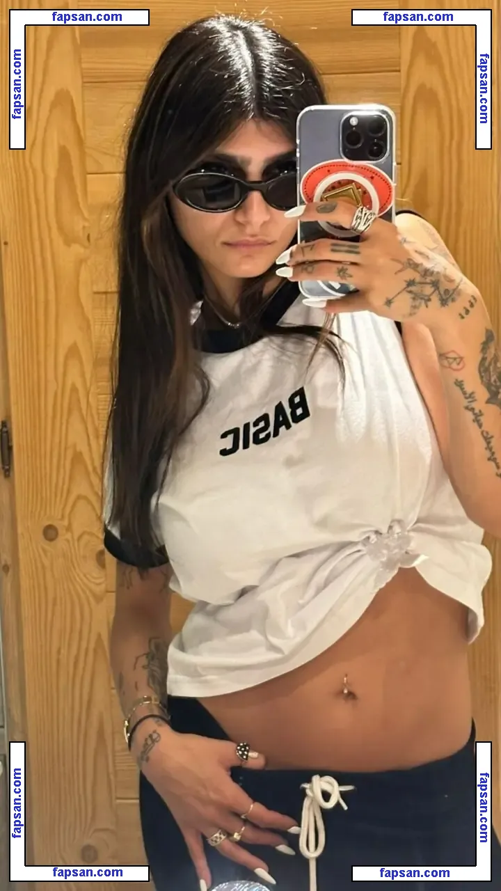 Mia Khalifa nude photo #1036 from OnlyFans