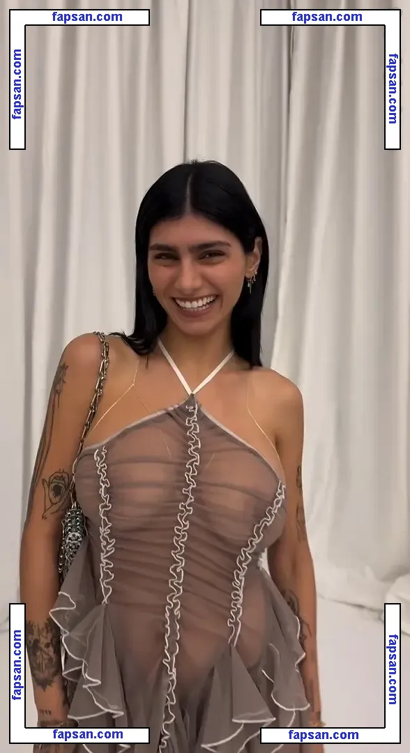 Mia Khalifa голая фото #1374 с Онлифанс
