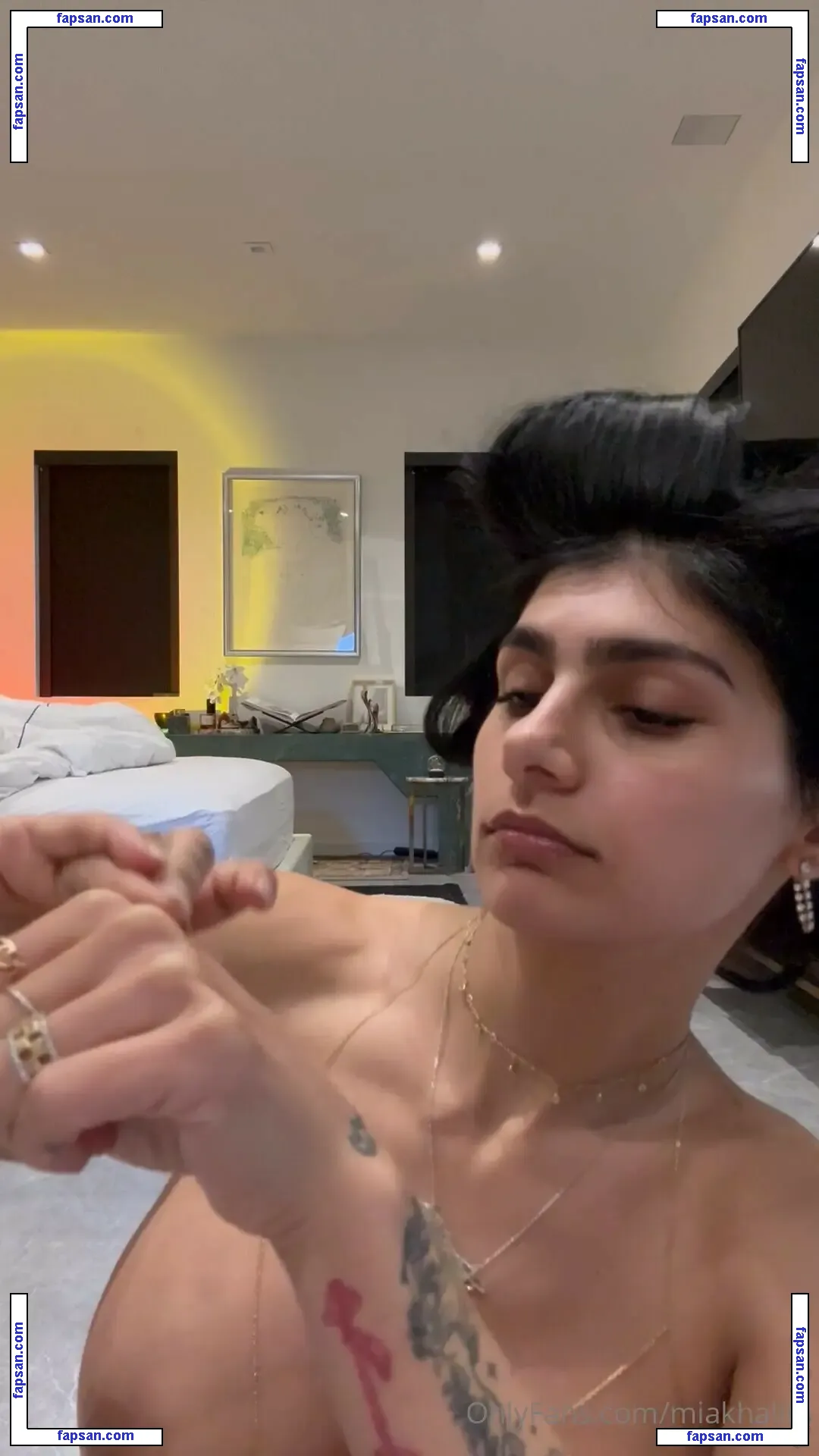 Mia Khalifa голая фото #2239 с Онлифанс