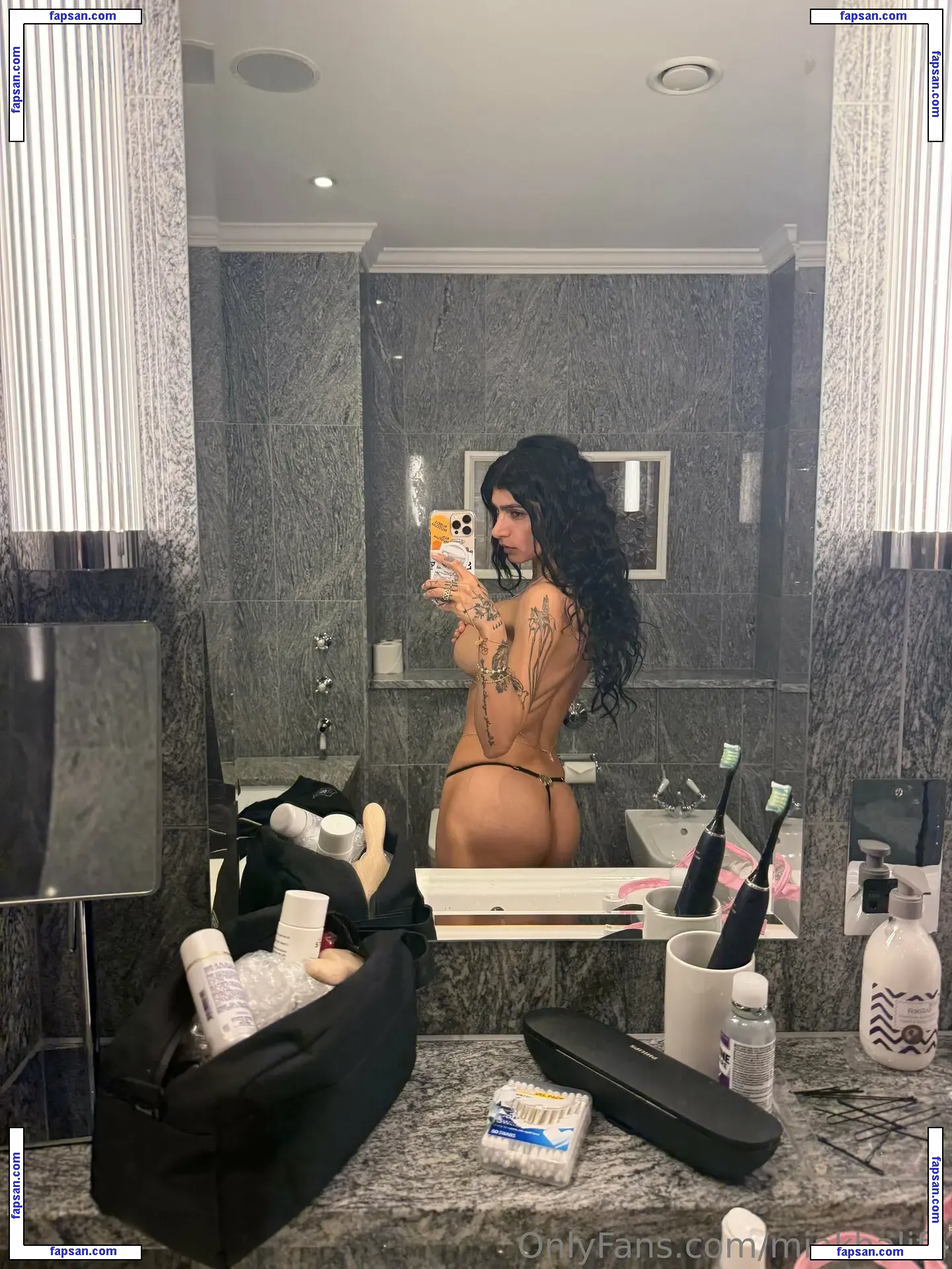 Mia Khalifa голая фото #2331 с Онлифанс