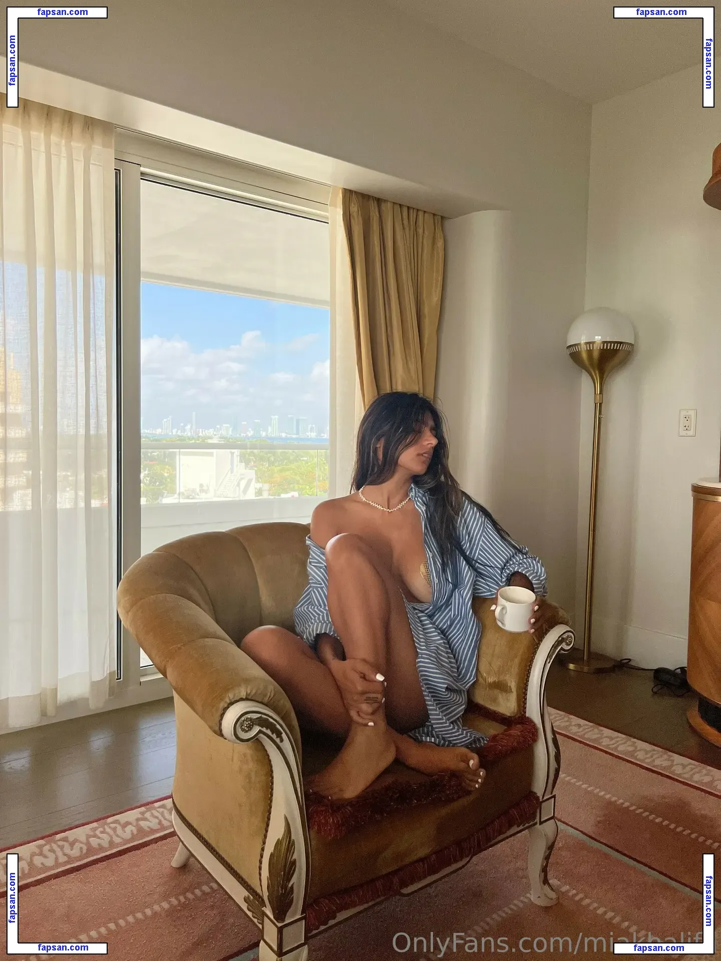 Mia Khalifa голая фото #2370 с Онлифанс