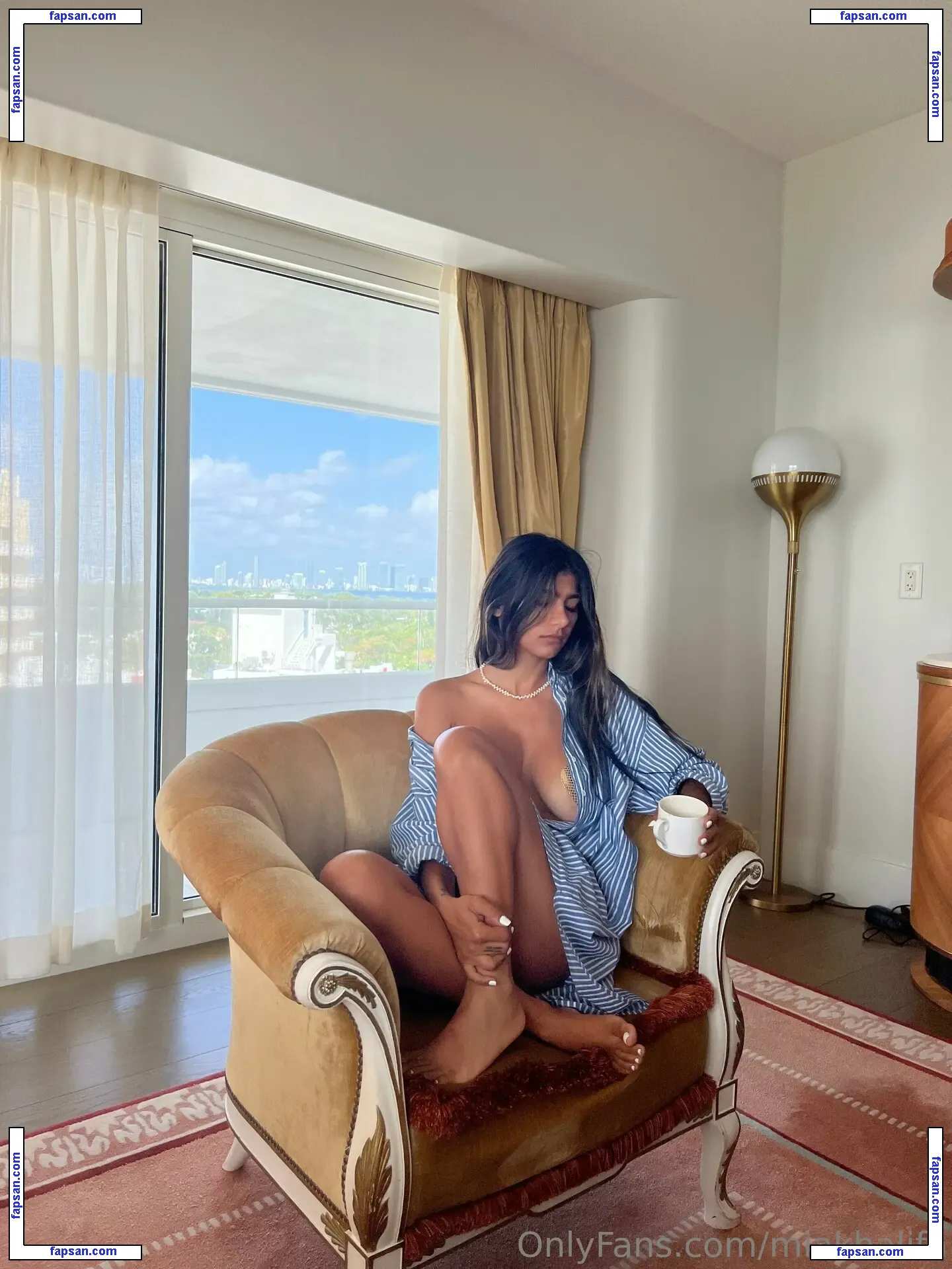 Mia Khalifa голая фото #2374 с Онлифанс