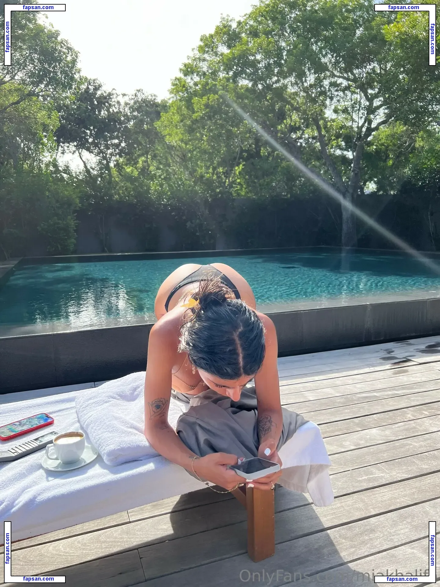 Mia Khalifa голая фото #2381 с Онлифанс