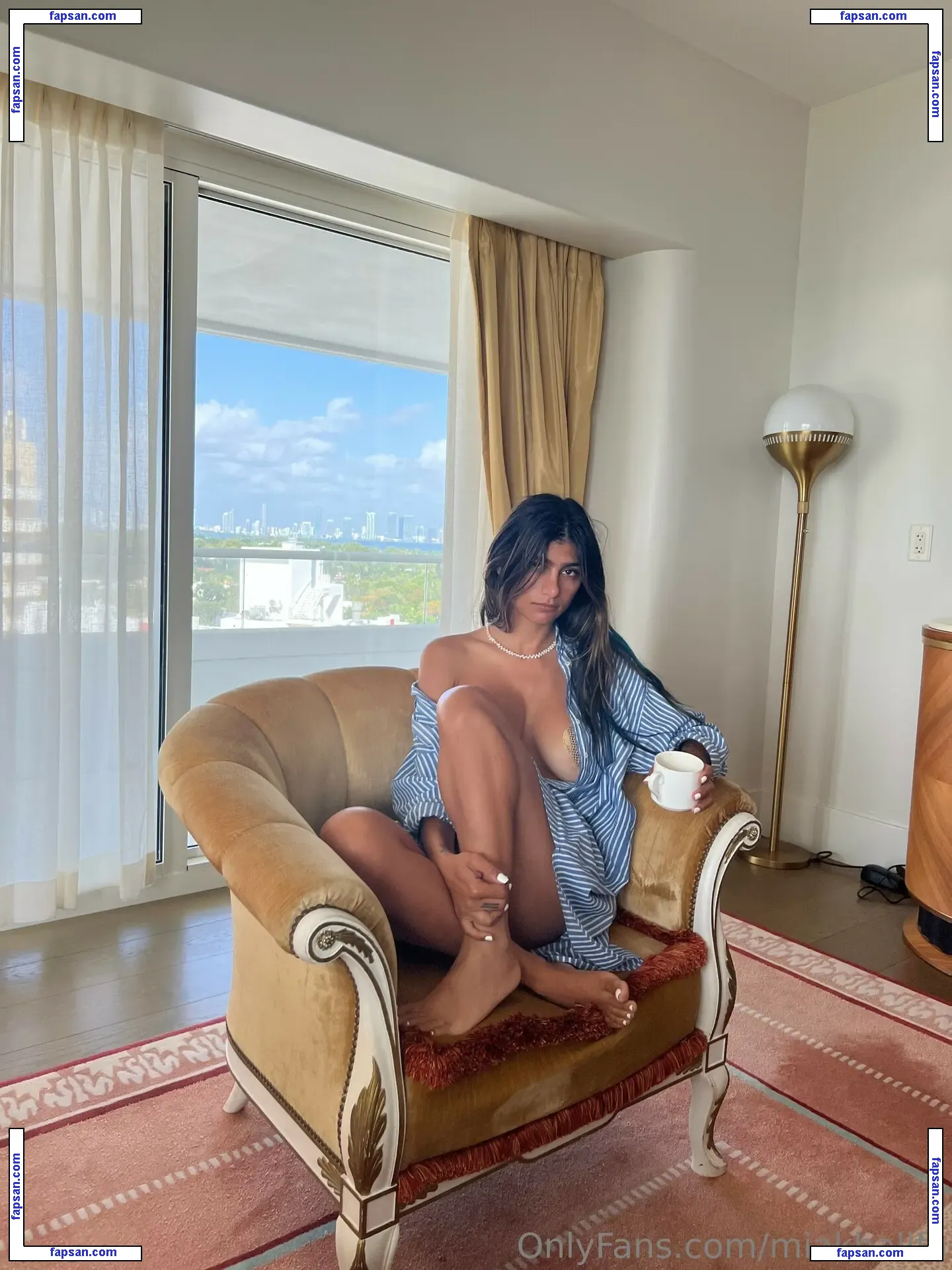 Mia Khalifa голая фото #2386 с Онлифанс