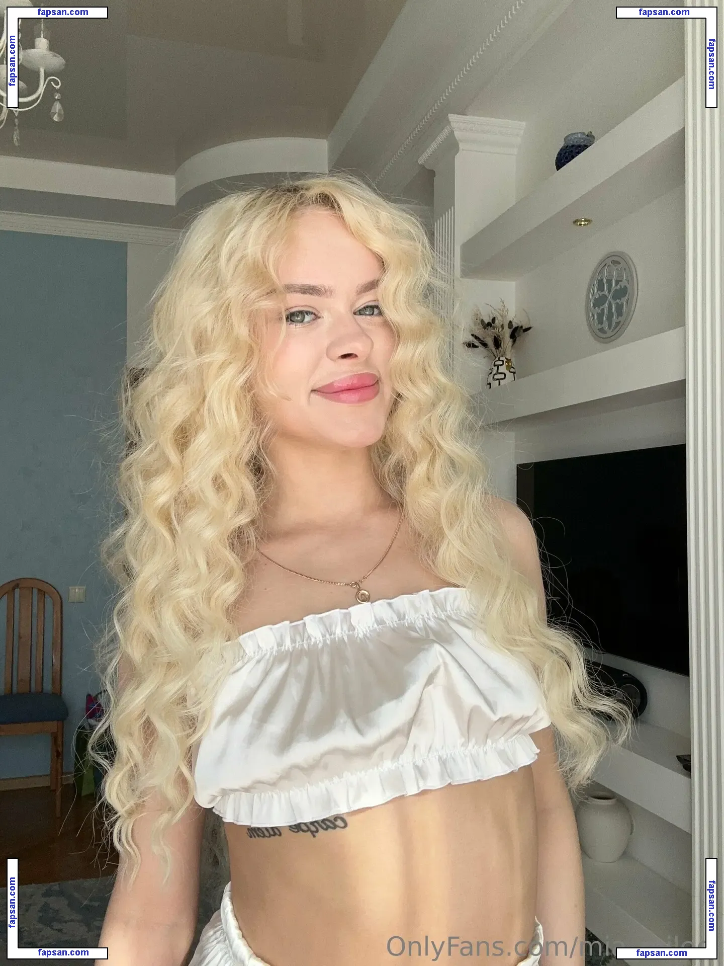 mia_miledi nude photo #0044 from OnlyFans