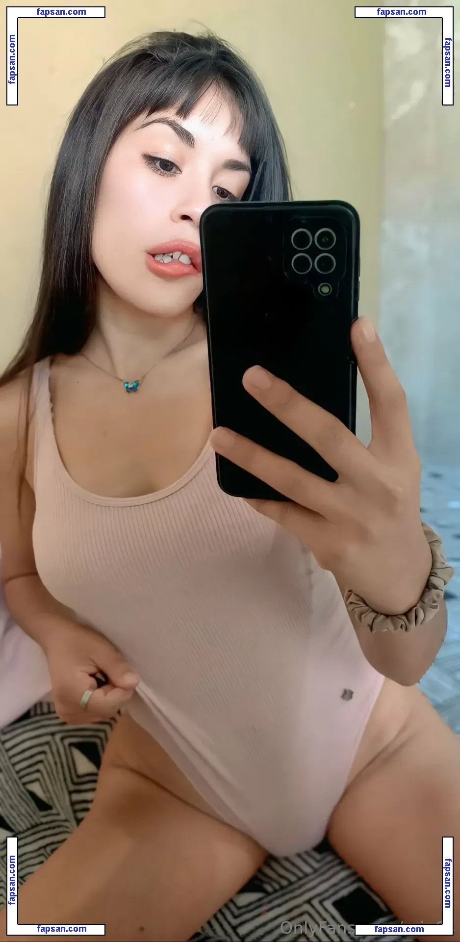 mia64 nude photo #0019 from OnlyFans