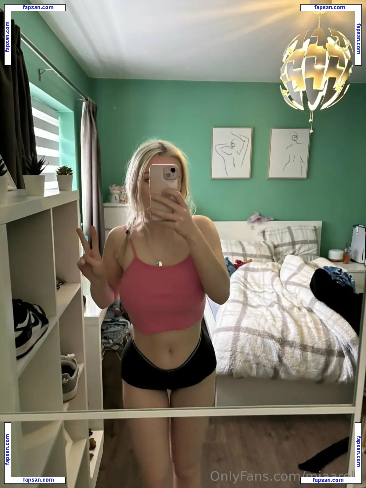 miaarely nude photo #0004 from OnlyFans