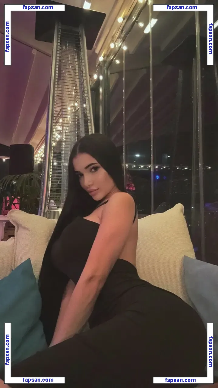 Miacandice голая фото #0012 с Онлифанс