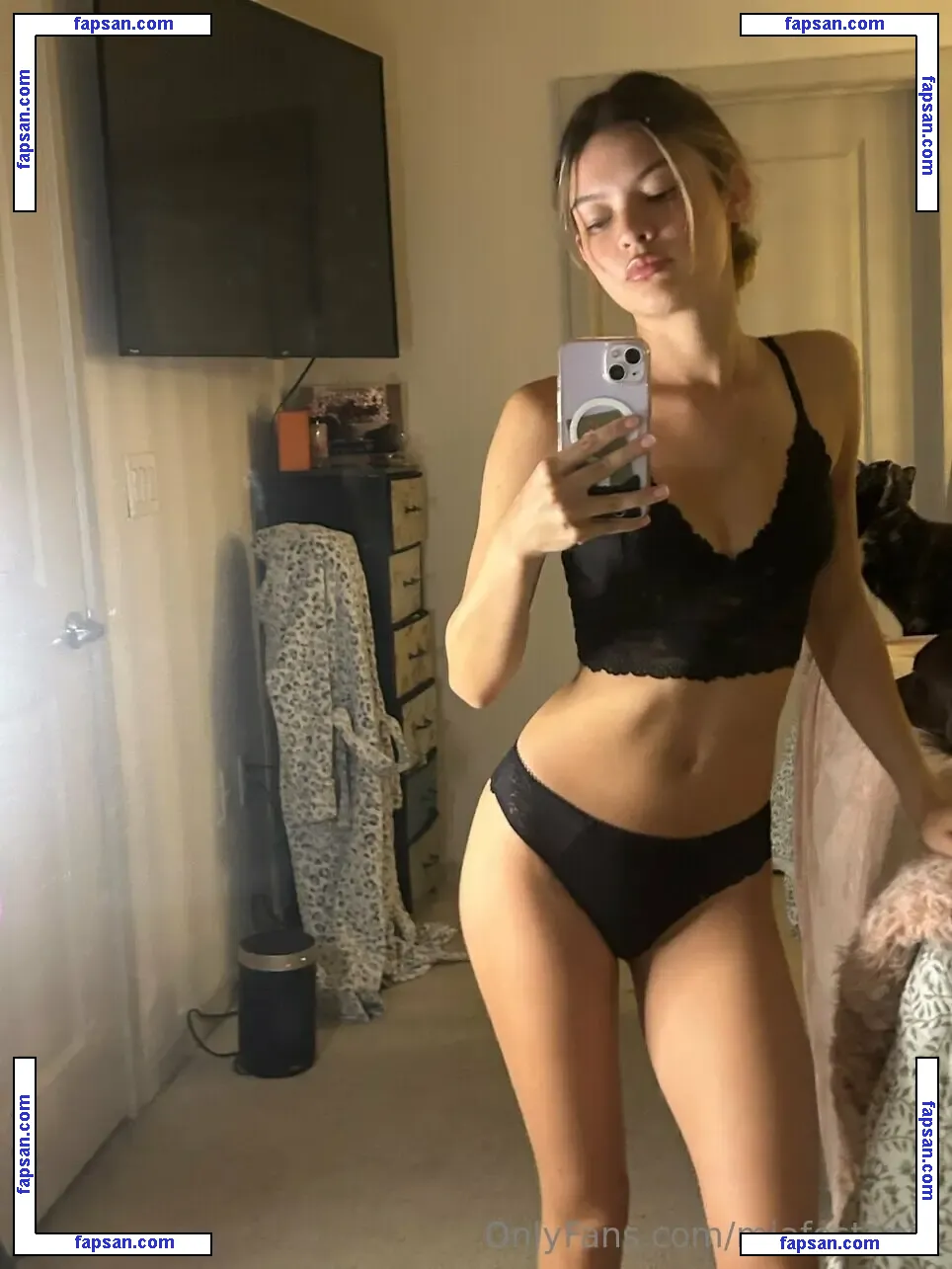 miafosterxx nude photo #0013 from OnlyFans