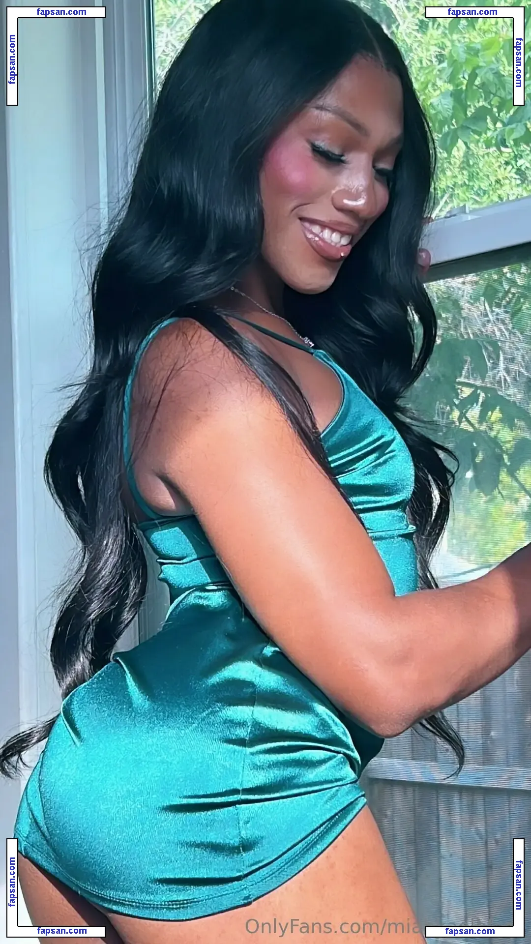 miahkaelafree nude photo #0002 from OnlyFans