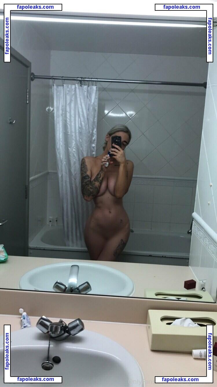 miaphilips / miiaphillips nude photo #0005 from OnlyFans