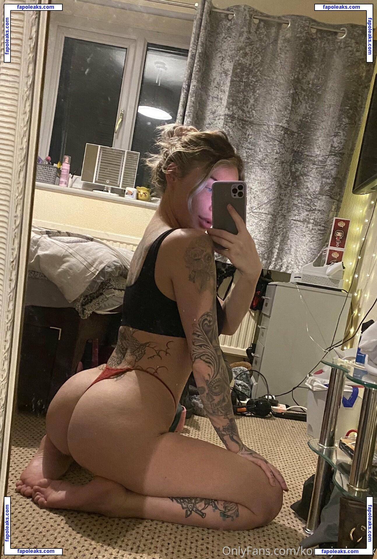 miaphilips / miiaphillips nude photo #0006 from OnlyFans