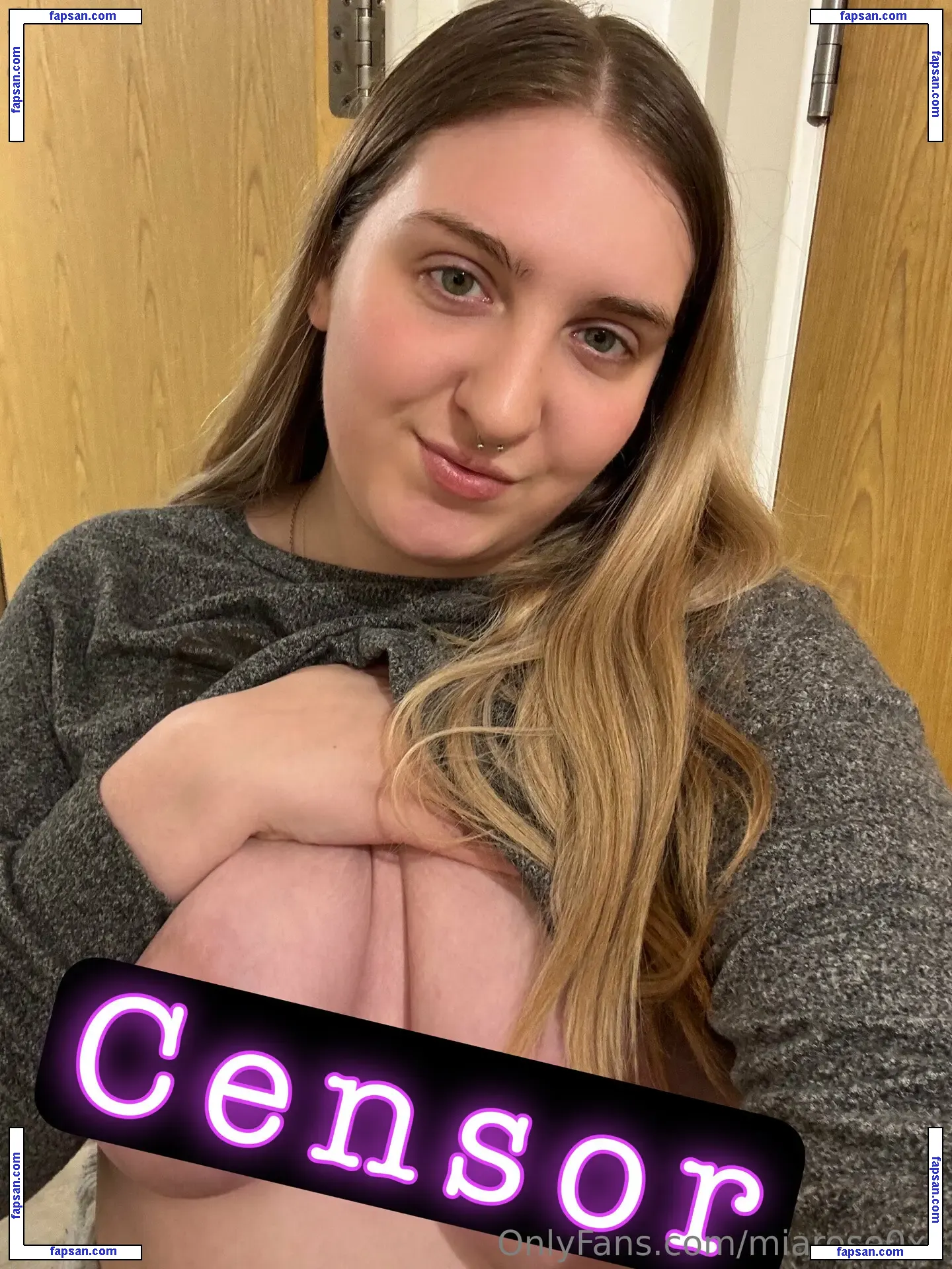 miarose0xx nude photo #0004 from OnlyFans
