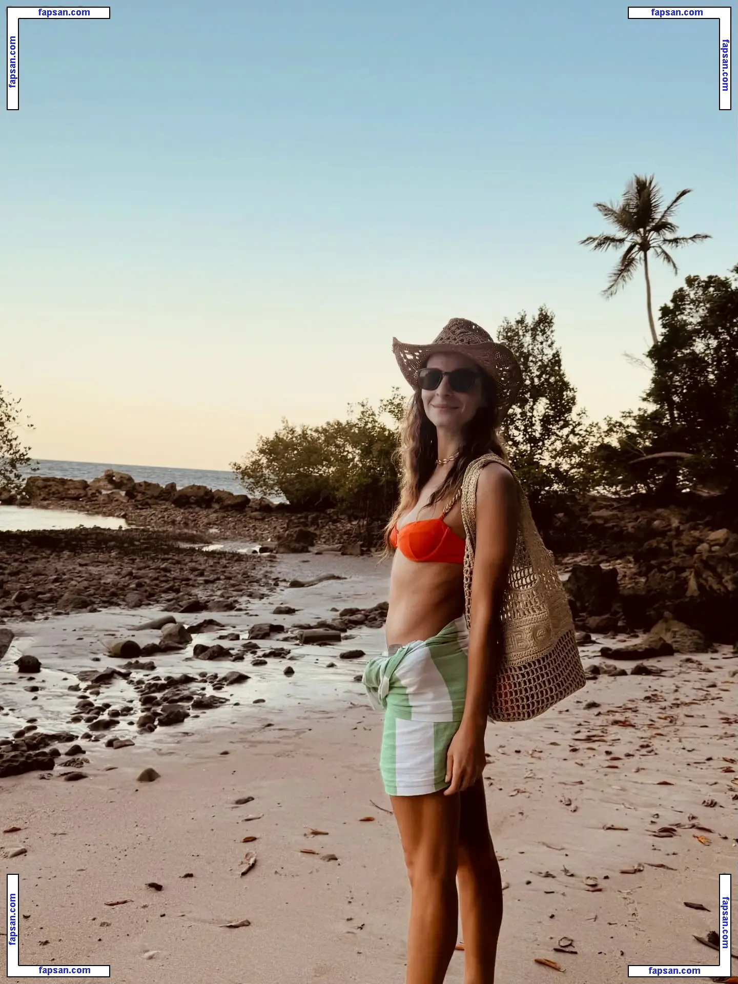 Michelle Batista голая фото #0120 с Онлифанс