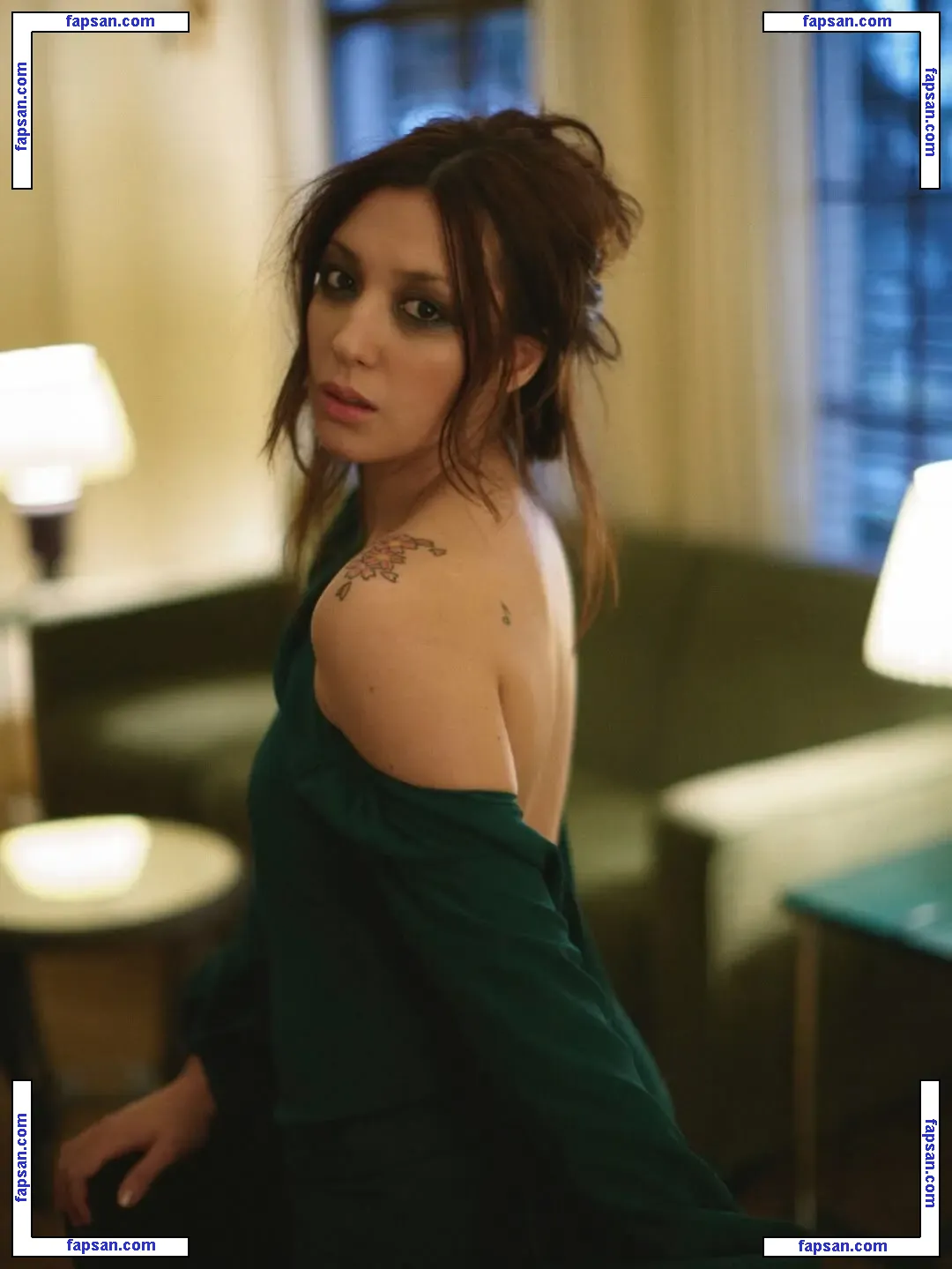 Michelle Branch nude photo #0029 from OnlyFans