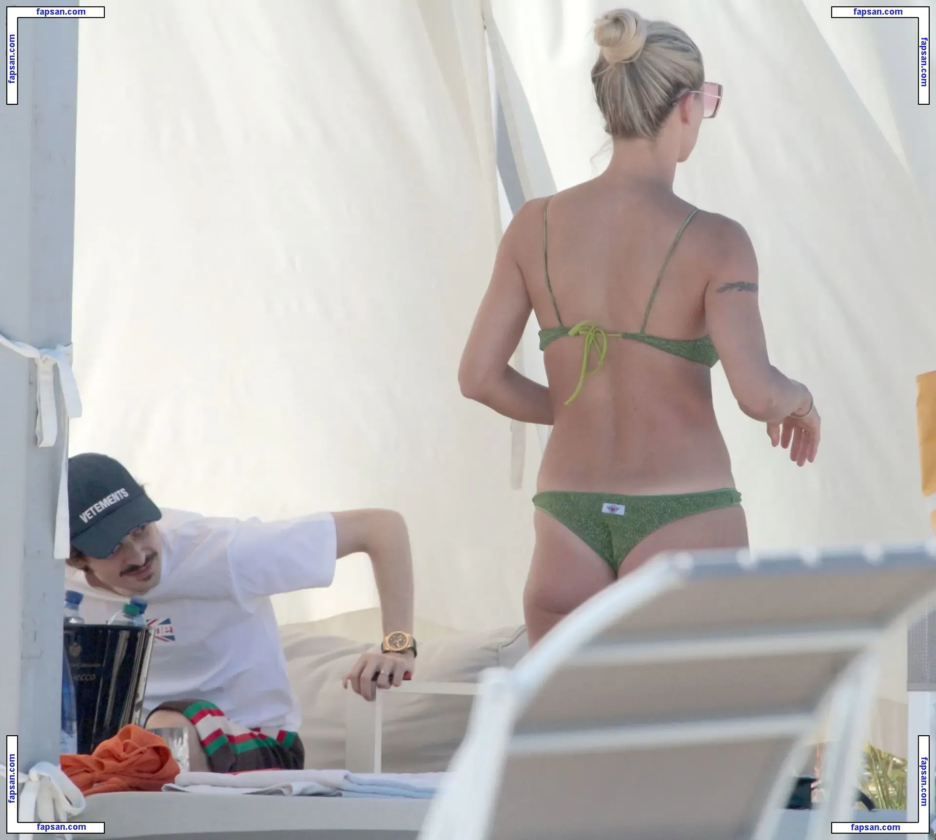 Michelle Hunziker nude photo #1567 from OnlyFans