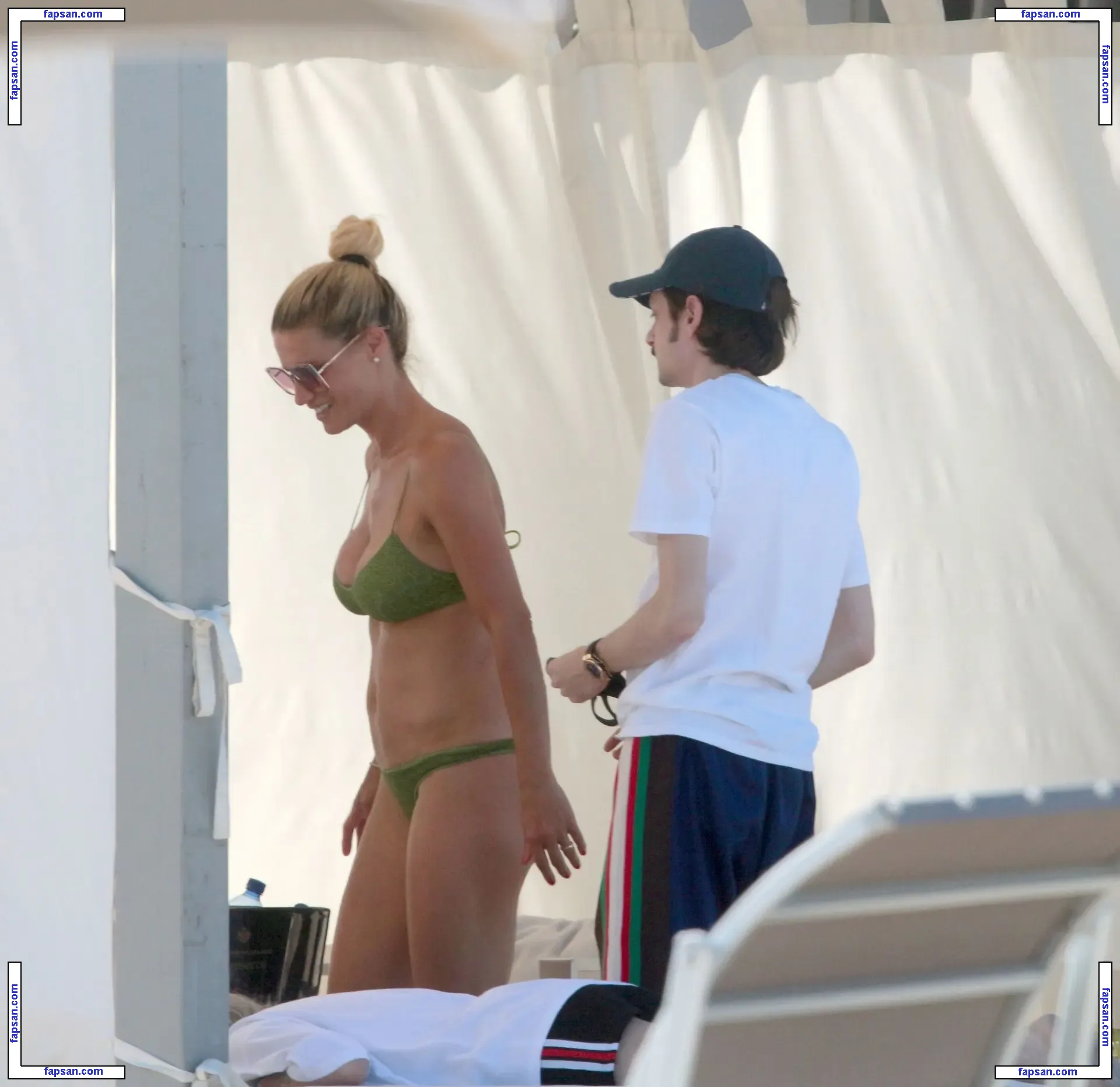 Michelle Hunziker nude photo #1569 from OnlyFans