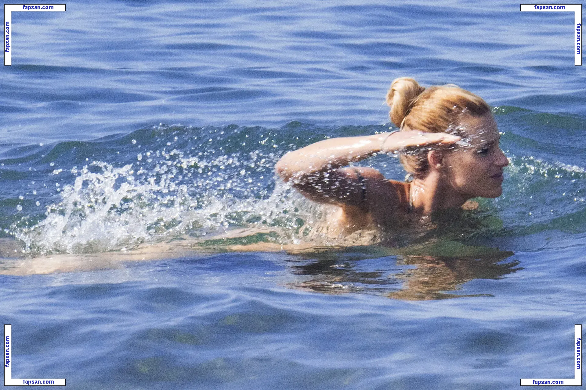 Michelle Hunziker nude photo #2499 from OnlyFans