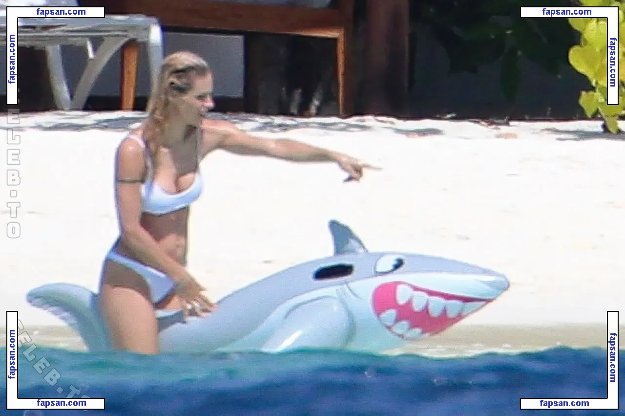 Michelle Hunziker nude photo #2569 from OnlyFans