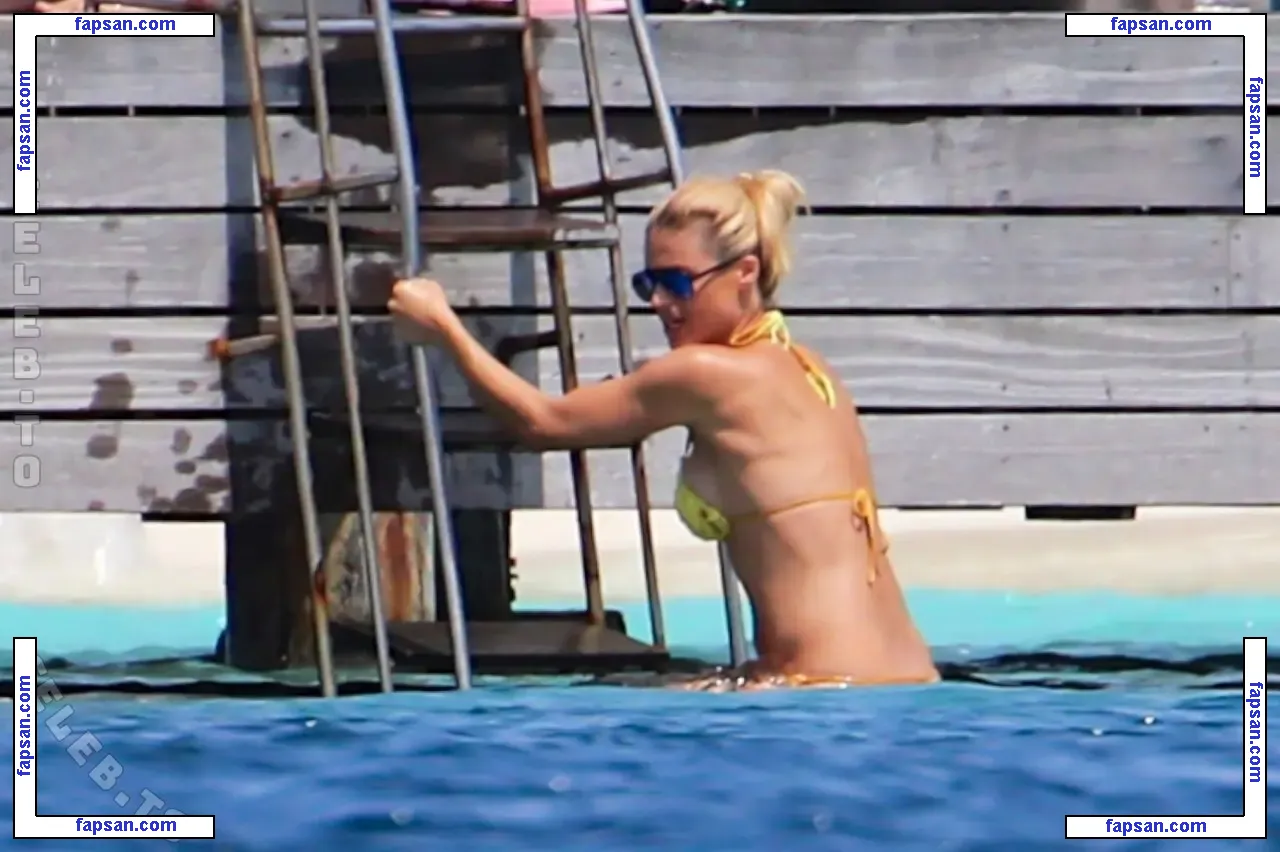 Michelle Hunziker nude photo #2574 from OnlyFans