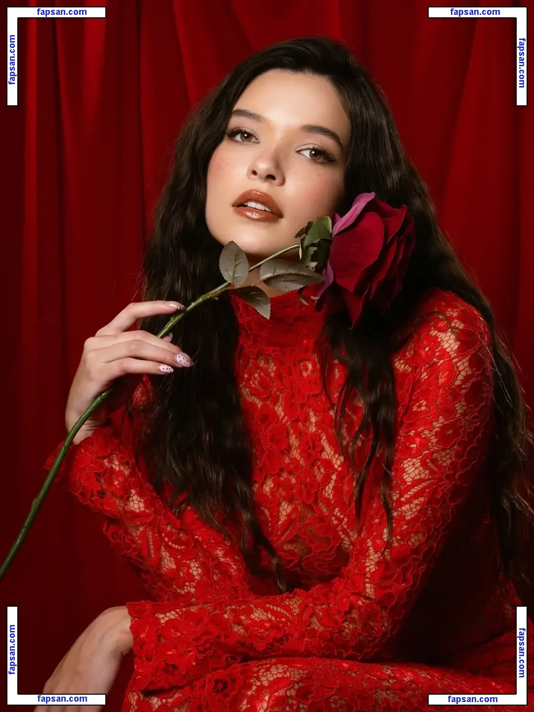 Michelle Mendizábal голая фото #0029 с Онлифанс