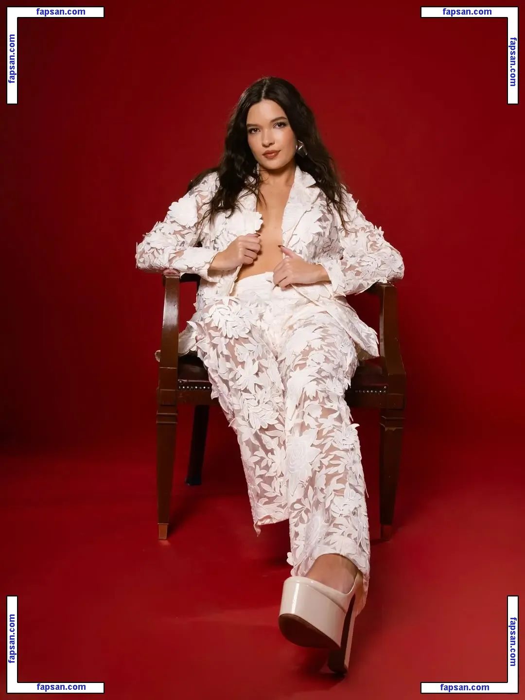 Michelle Mendizábal голая фото #0036 с Онлифанс