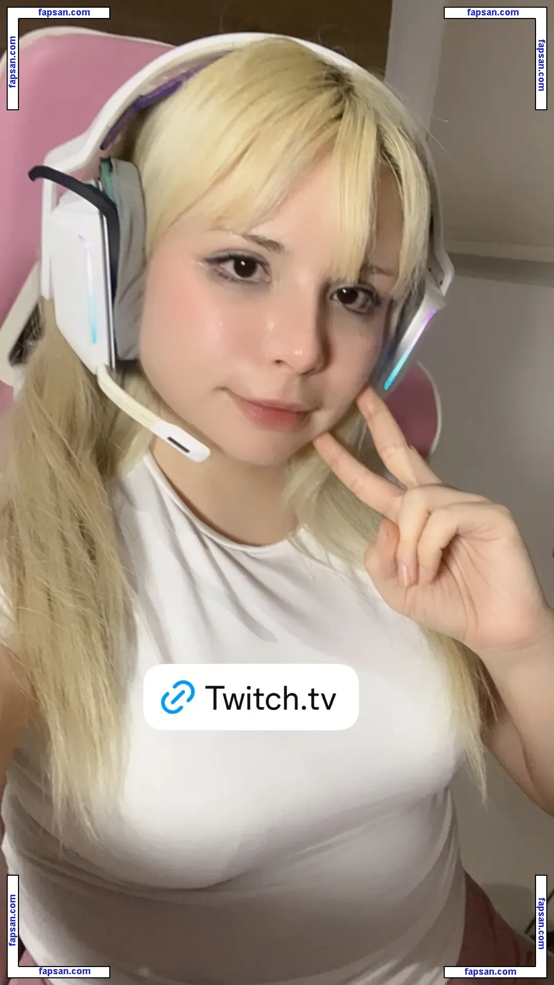 Michelle Mondragon голая фото #0017 с Онлифанс