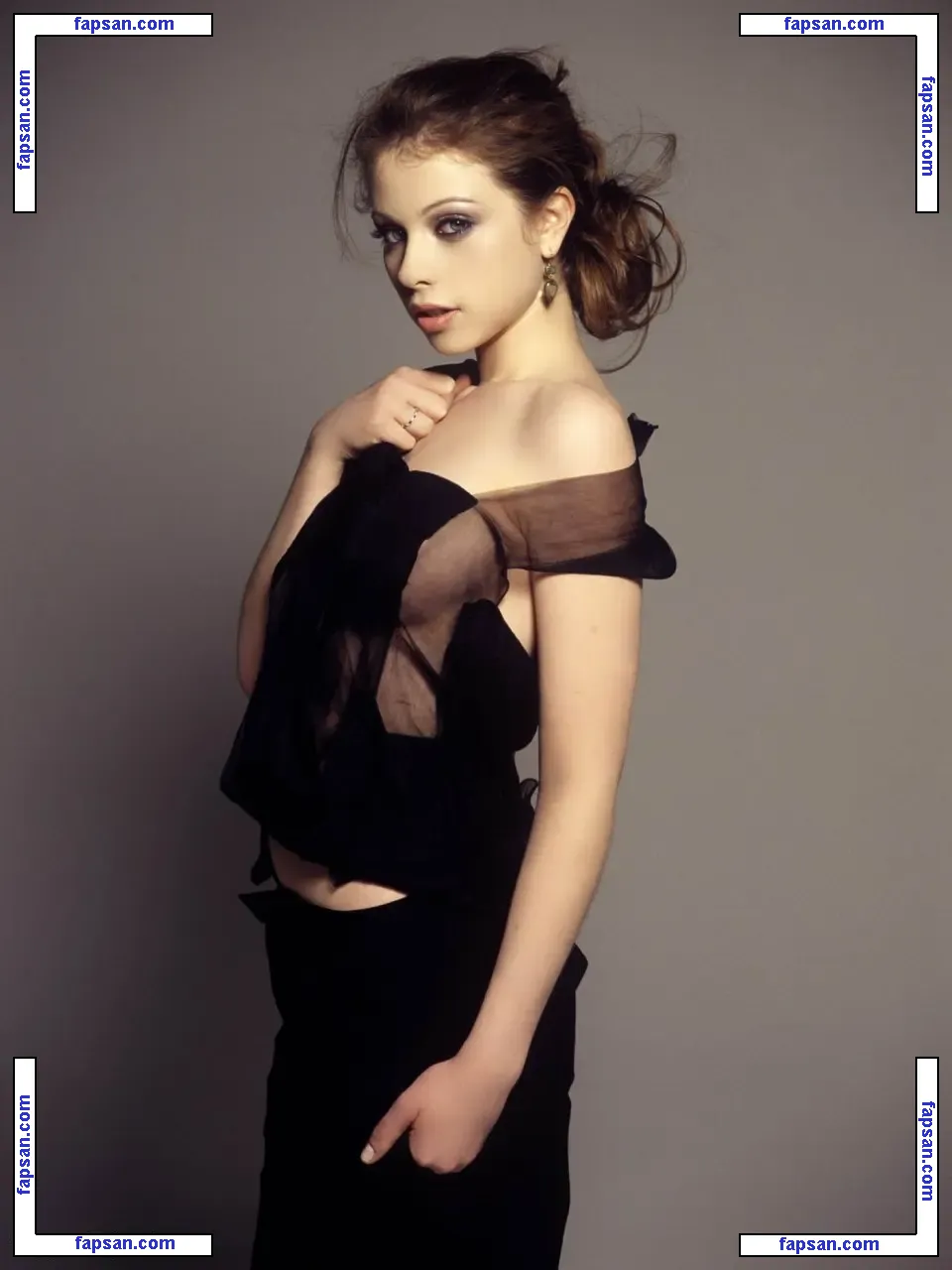 Michelle Trachtenberg nude photo #0001 from OnlyFans