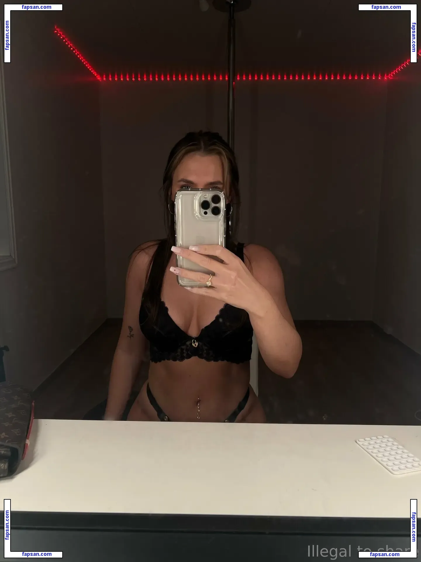 michellehaugee nude photo #0039 from OnlyFans