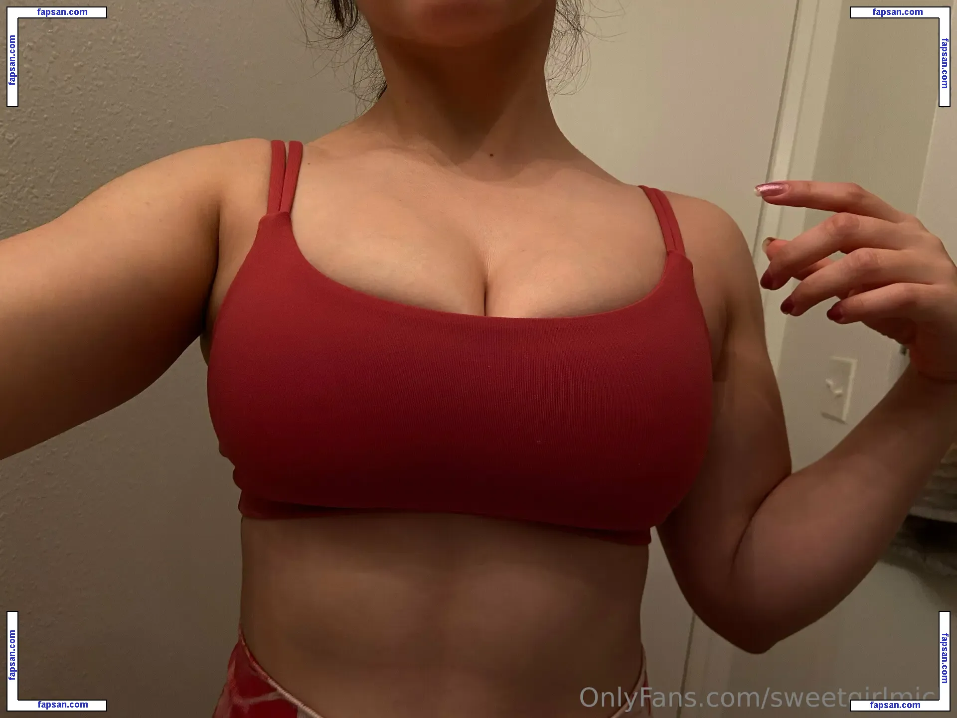 michellellamascorona nude photo #0018 from OnlyFans