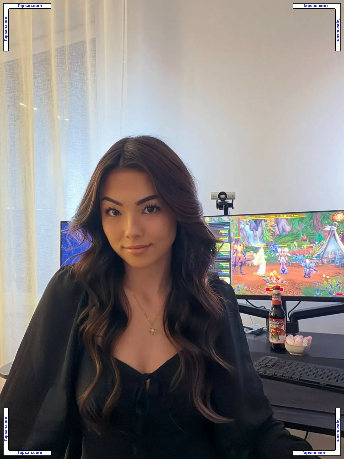 MichelleR nude photo #0065 from OnlyFans