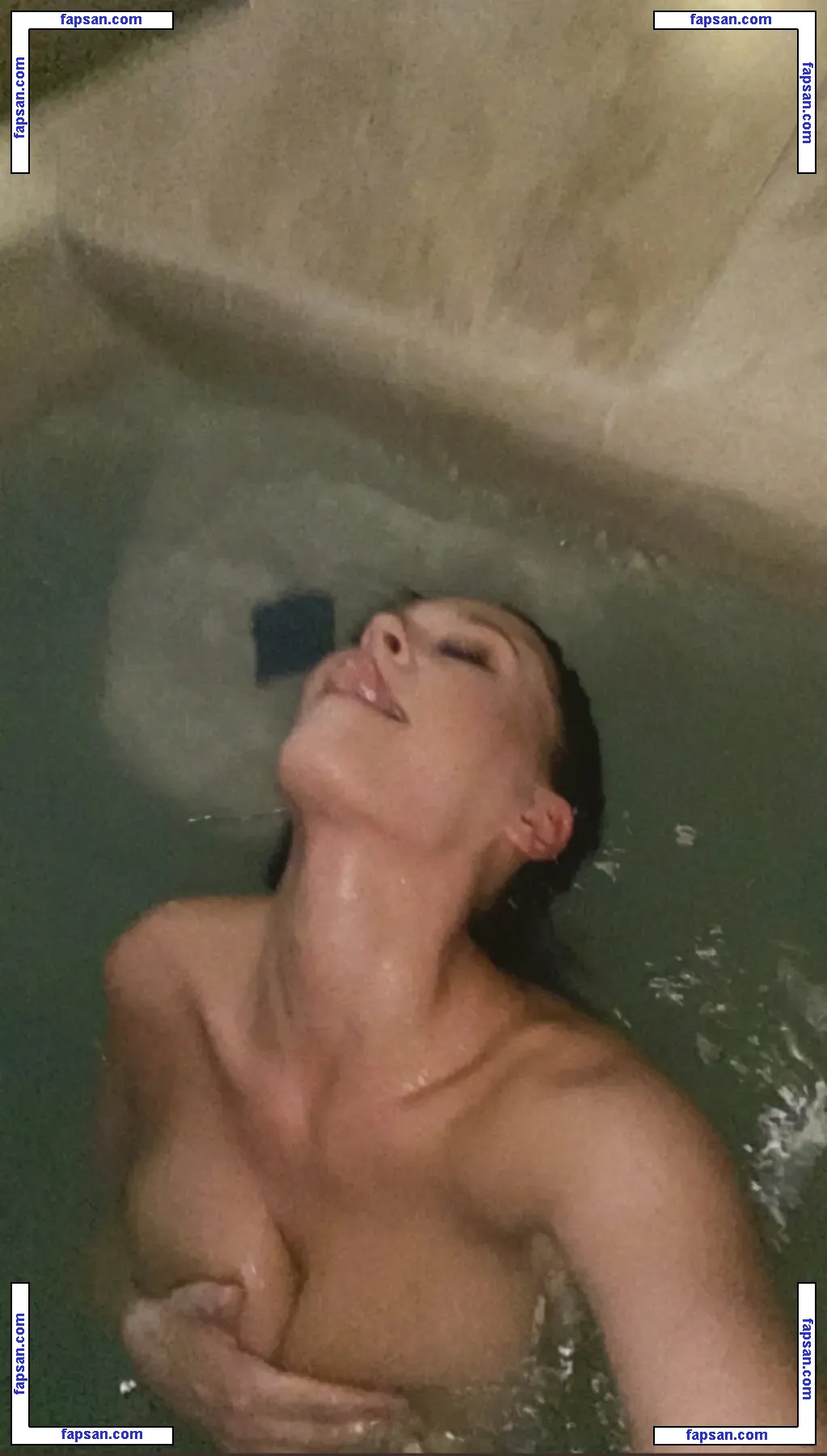 Michelleyroo nude photo #0083 from OnlyFans