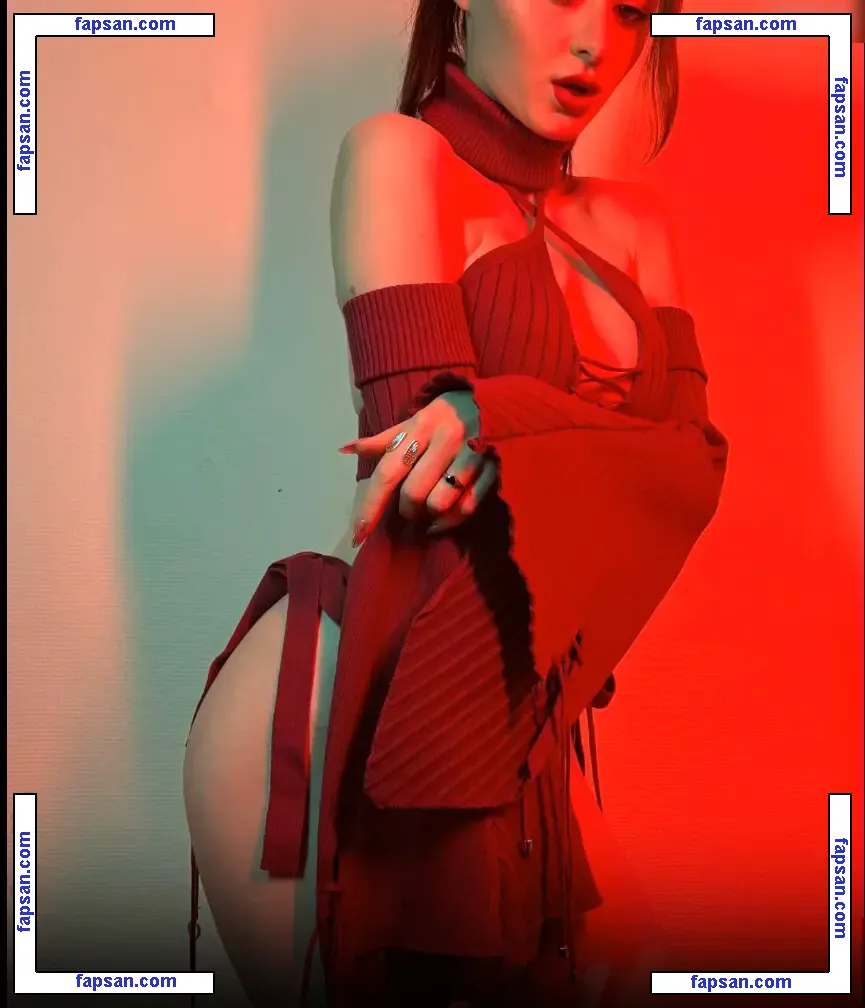 micromads nude photo #0036 from OnlyFans