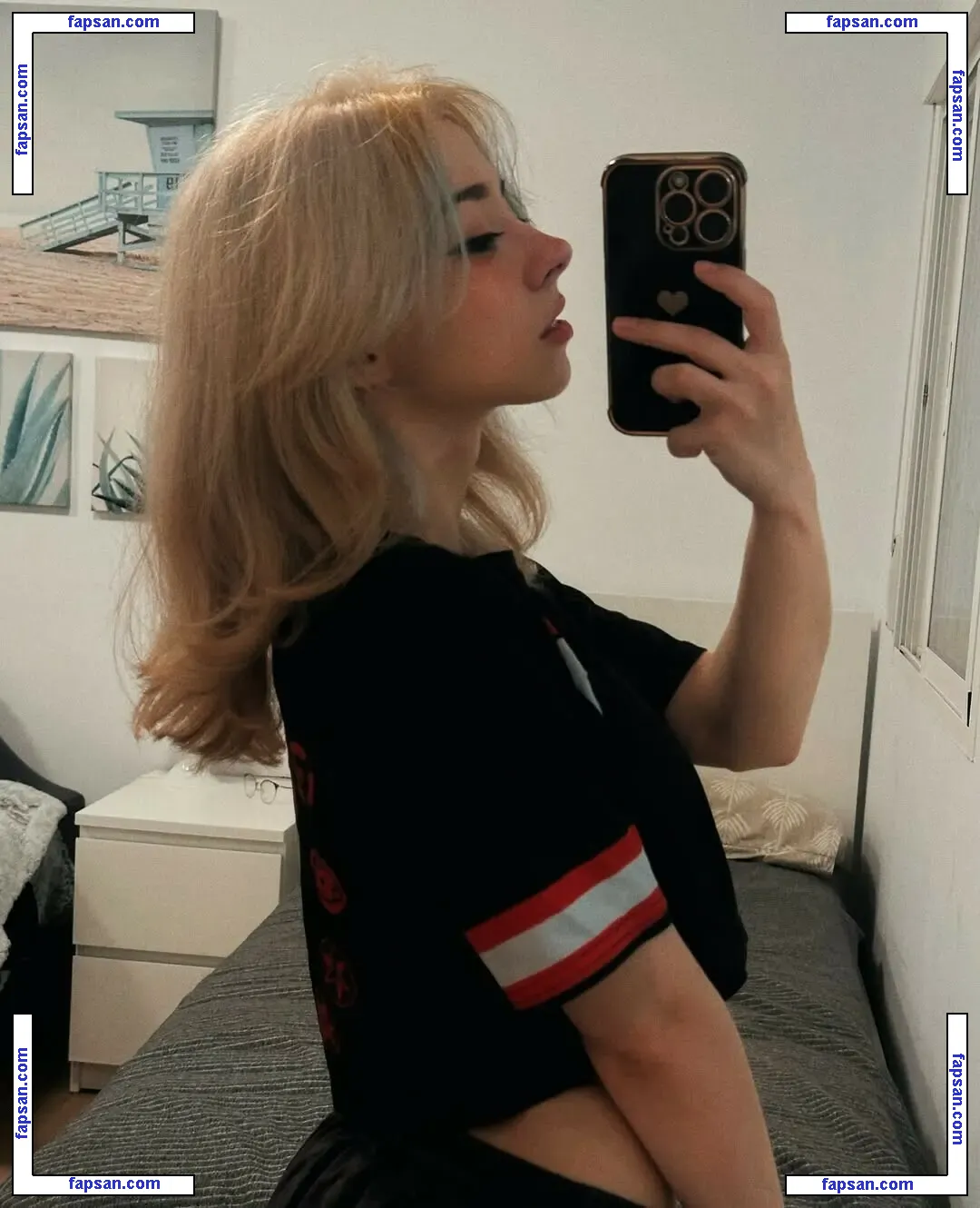 Mictia00 голая фото #0011 с Онлифанс