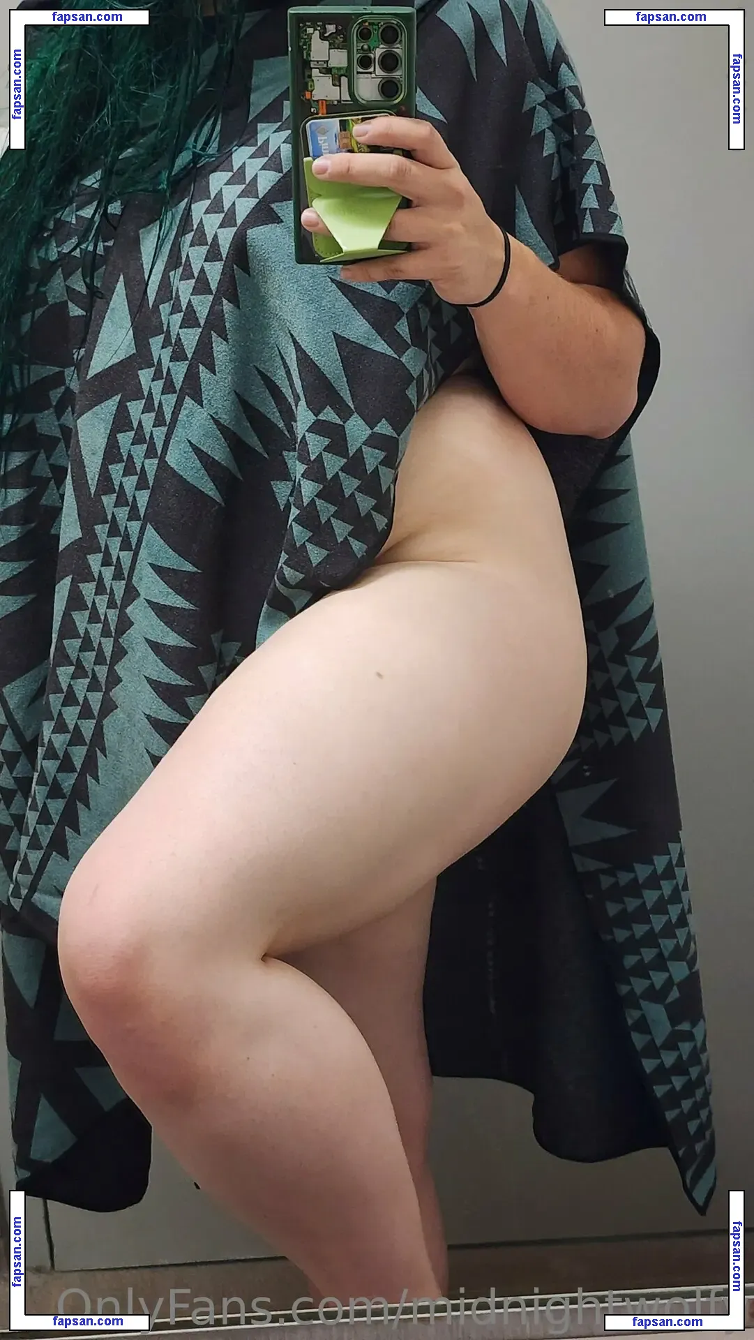 midnightwolfy nude photo #0002 from OnlyFans