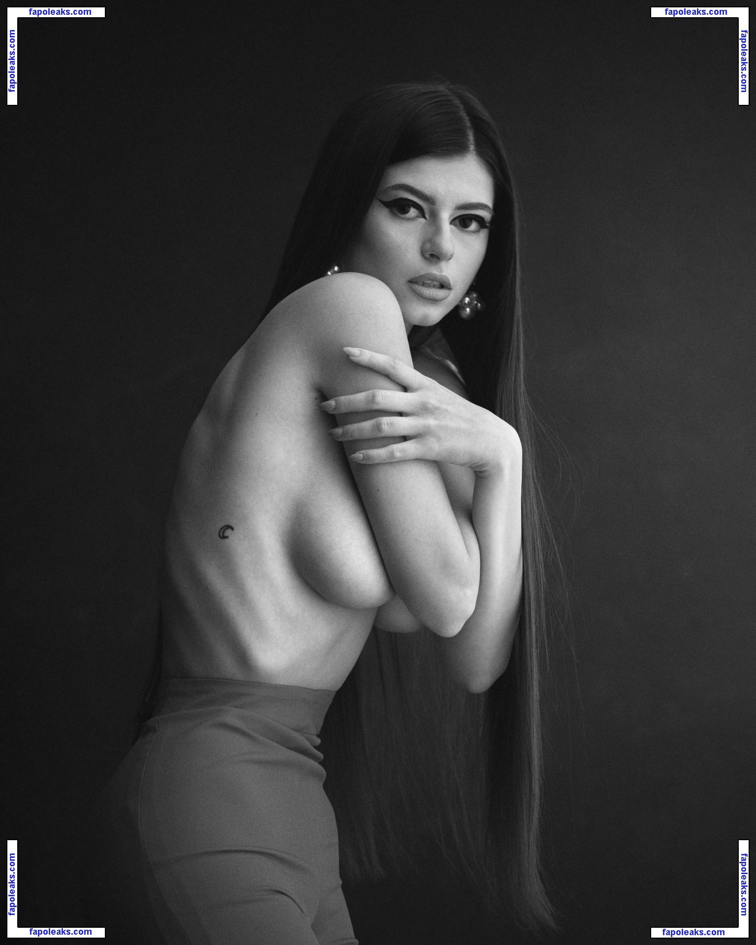 Mihaela Raducu / raducumihaela nude photo #0046 from OnlyFans