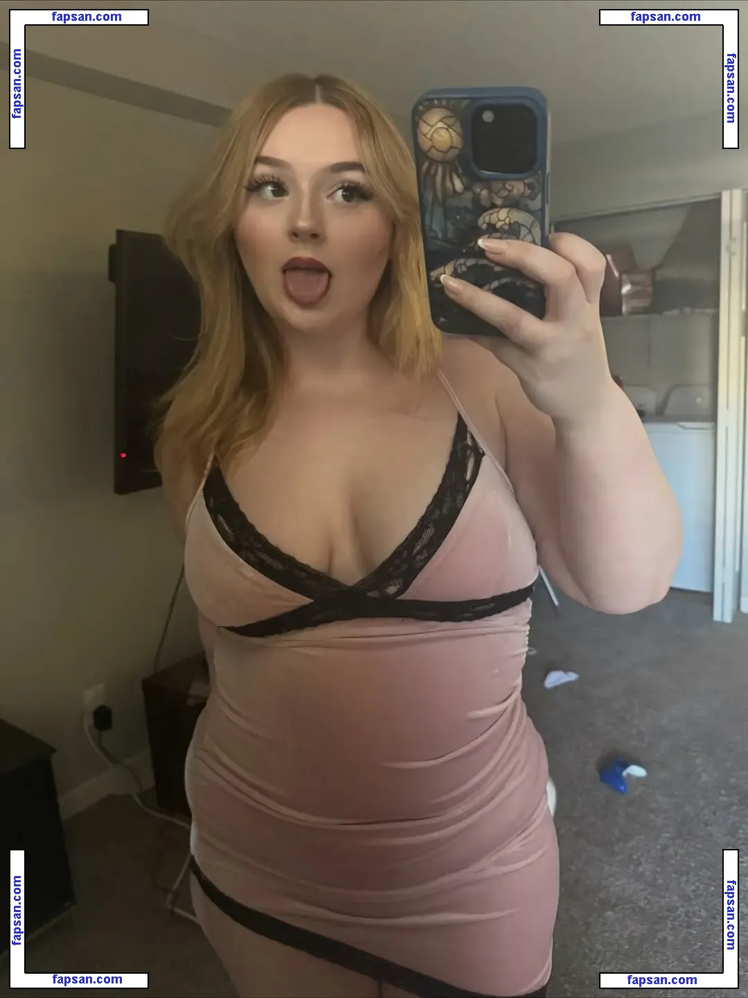 Mik.kayla Mikflower голая фото #0007 с Онлифанс