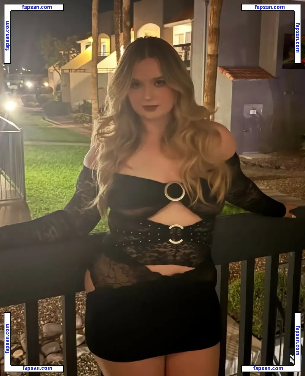 Mik.kayla Mikflower голая фото #0018 с Онлифанс