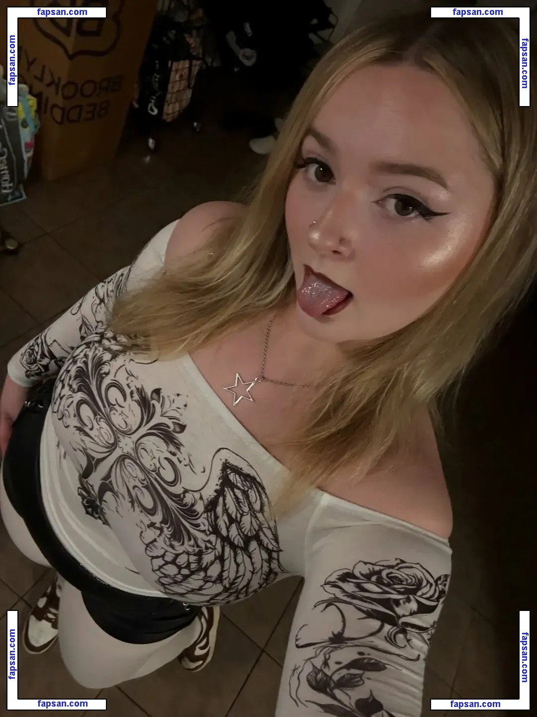 Mik.kayla Mikflower голая фото #0020 с Онлифанс