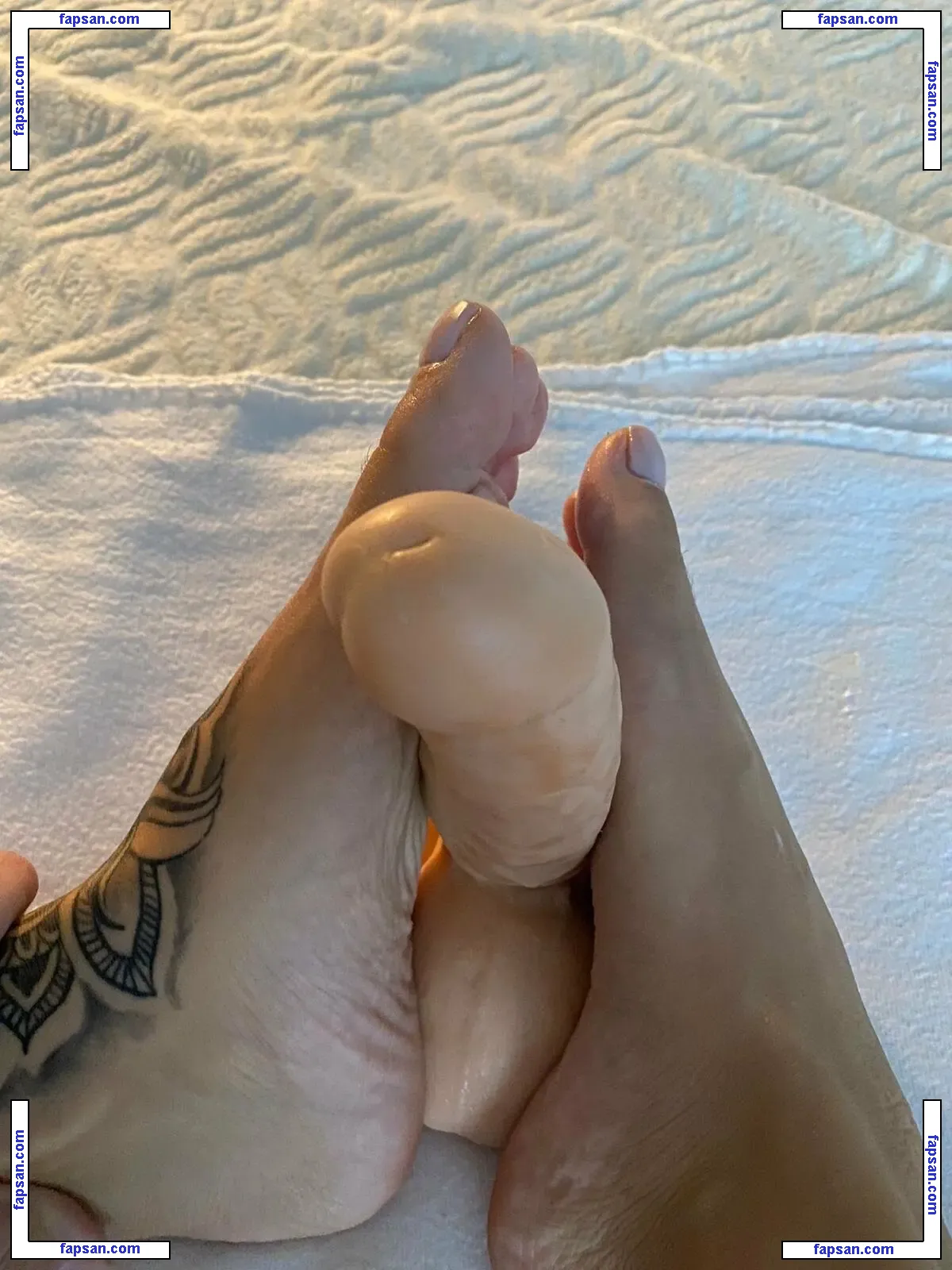 mika_afree nude photo #0045 from OnlyFans