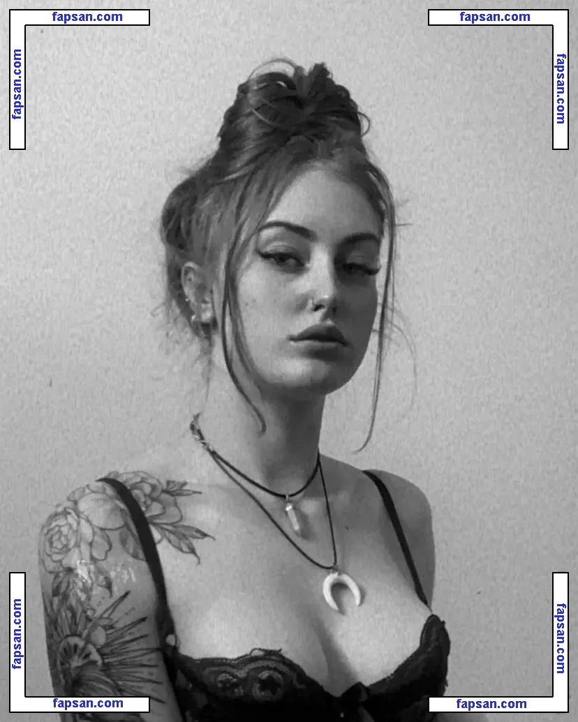 Mikaboo7 nude photo #0005 from OnlyFans