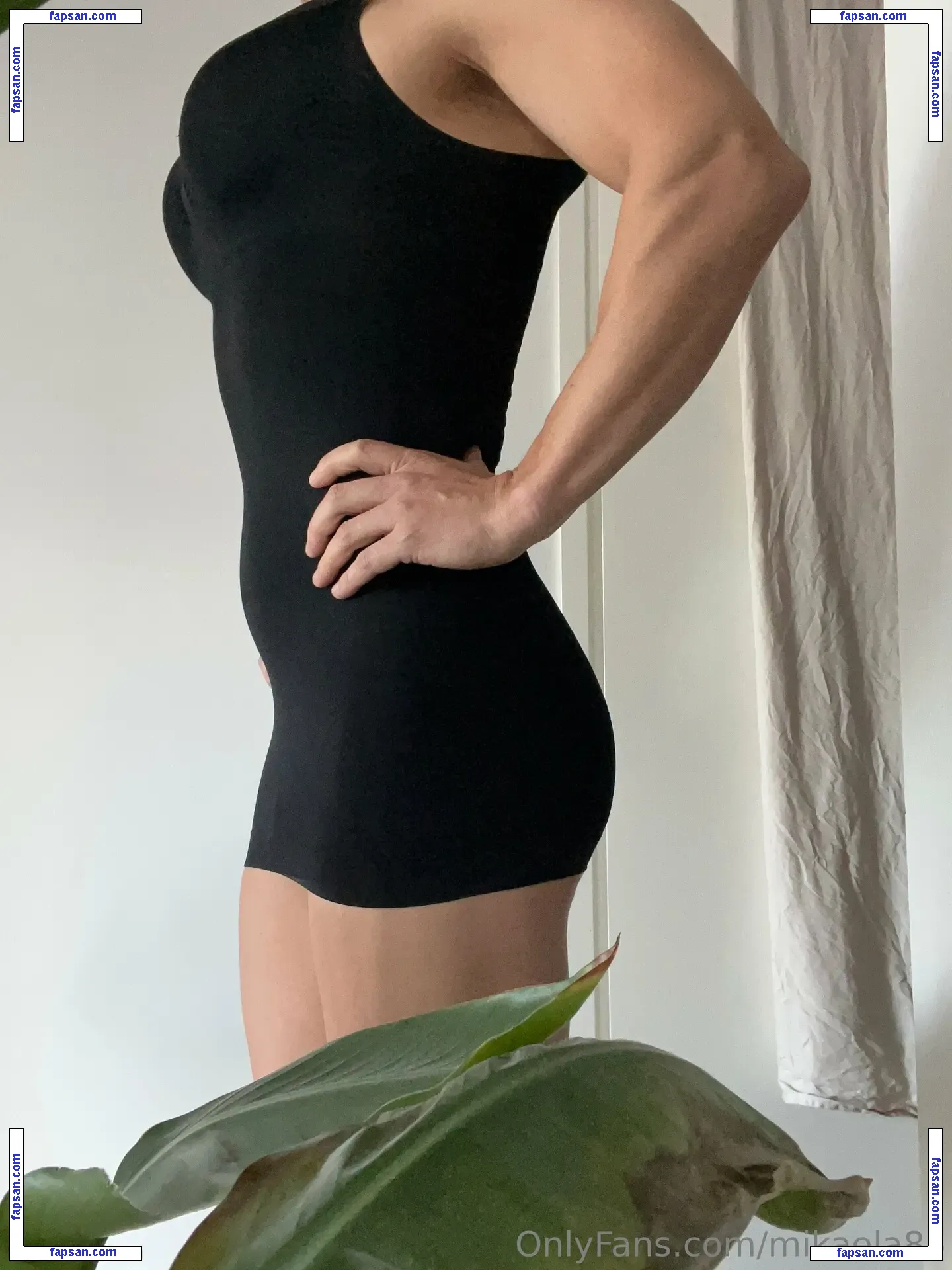 mikaela85 nude photo #0005 from OnlyFans