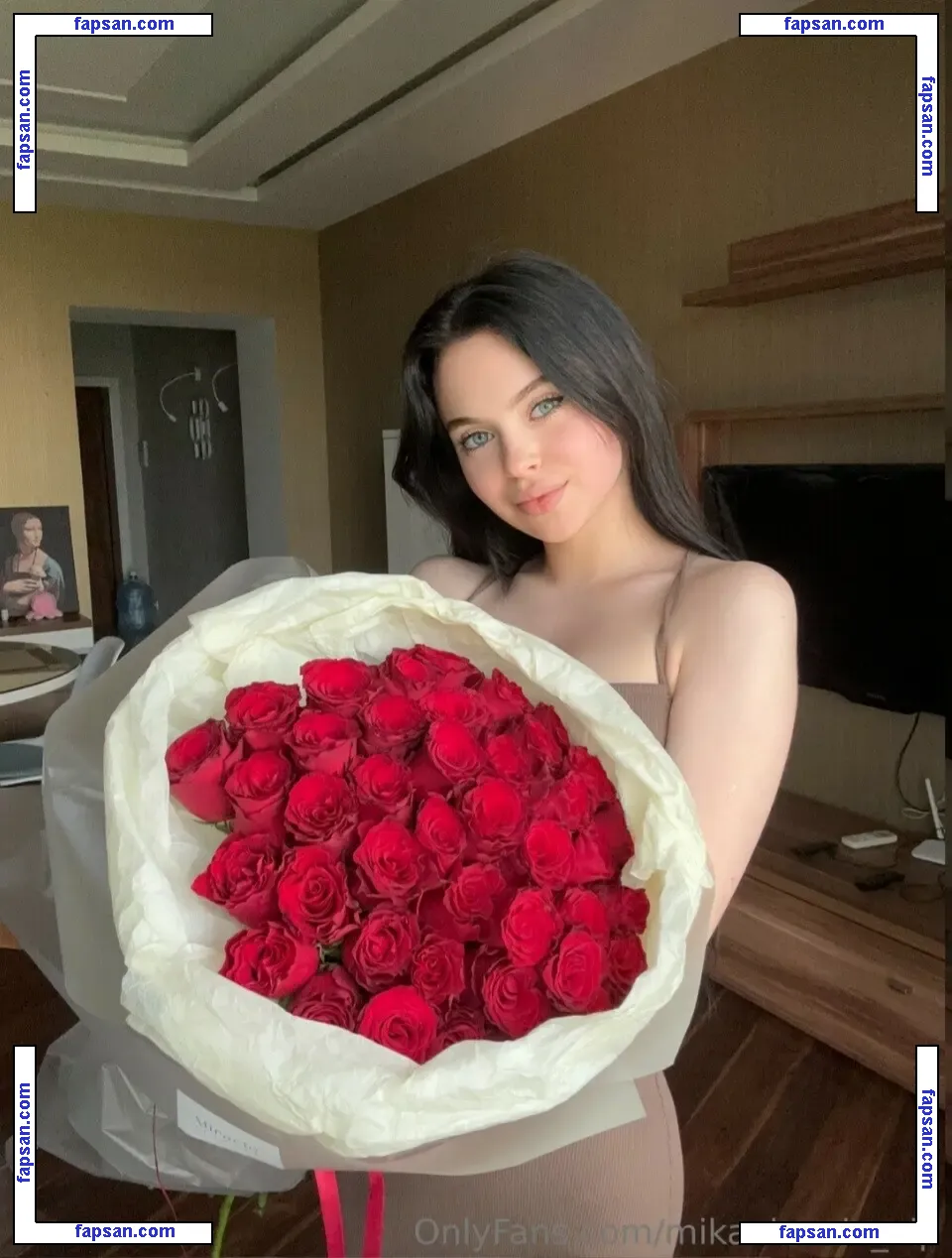 Mikaelavela_vip nude photo #0009 from OnlyFans