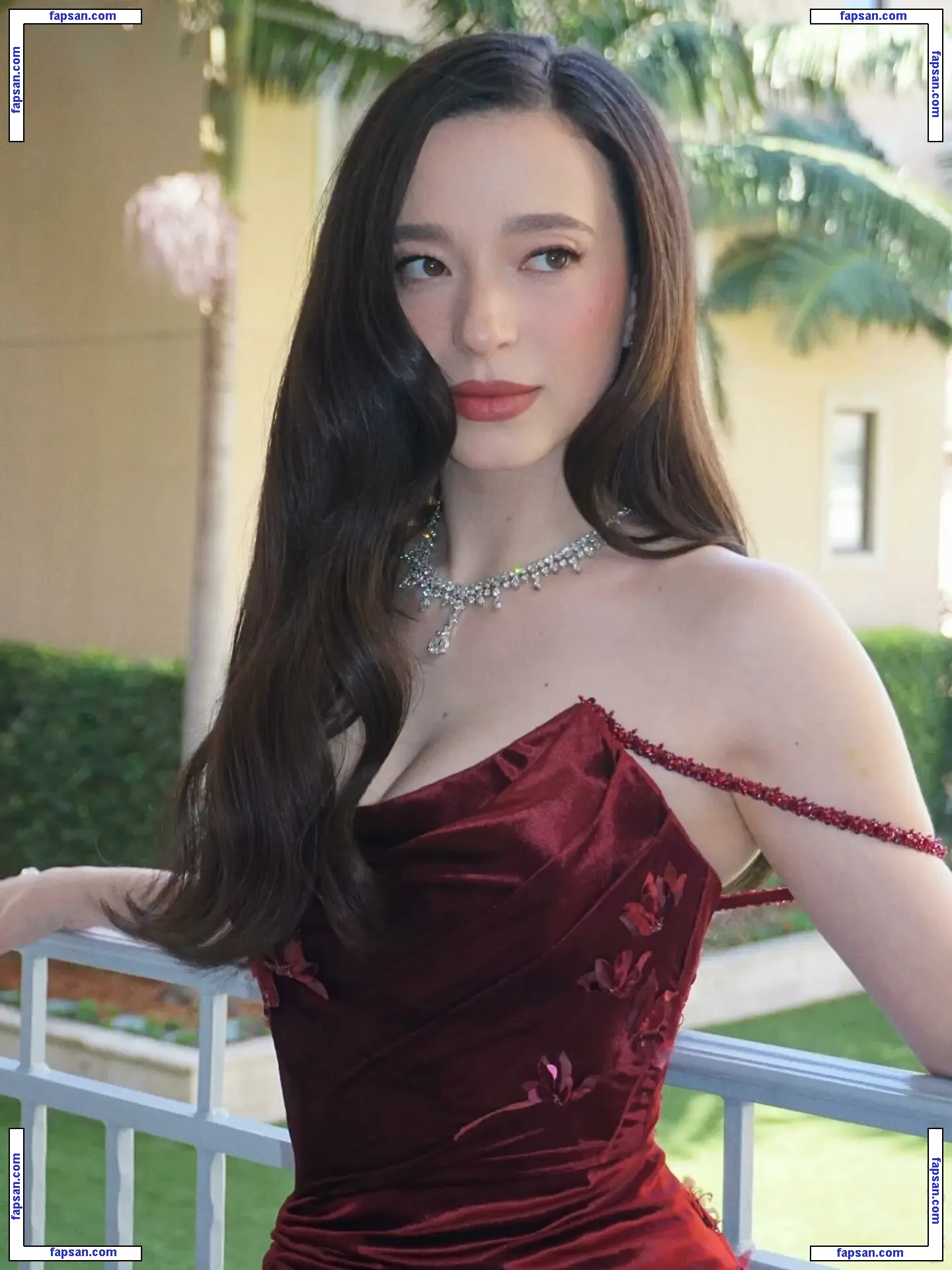 Mikey Madison голая фото #0273 с Онлифанс