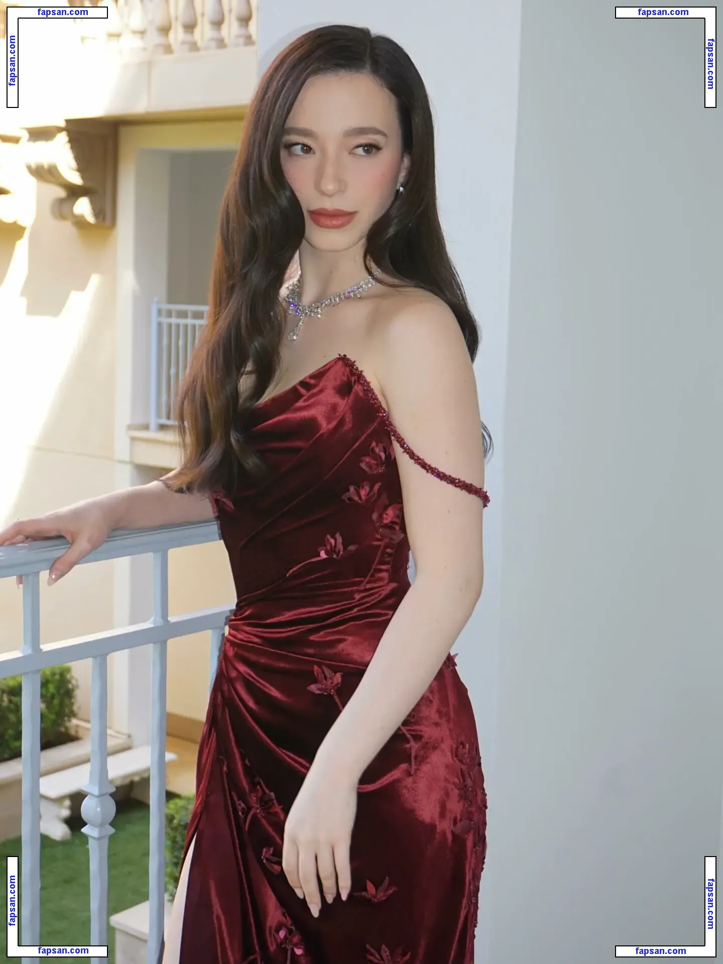 Mikey Madison голая фото #0275 с Онлифанс