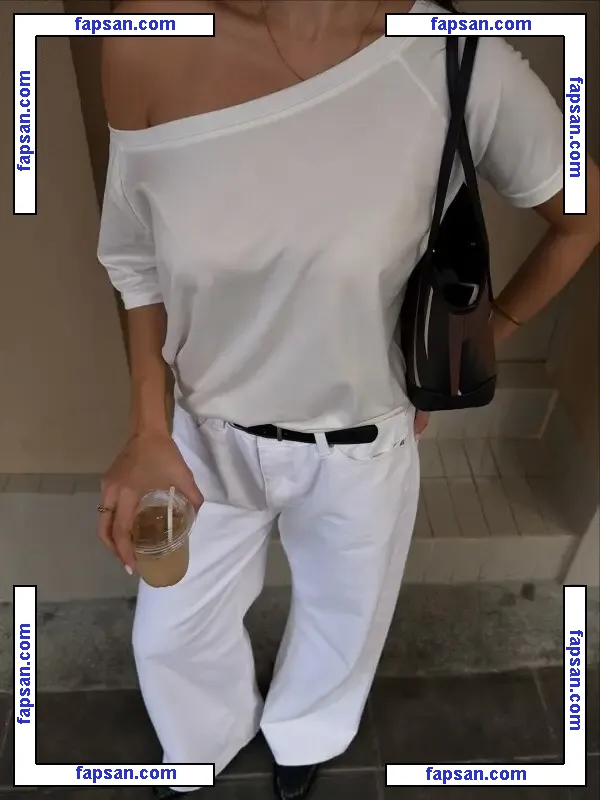 Miki Napolitano голая фото #0007 с Онлифанс