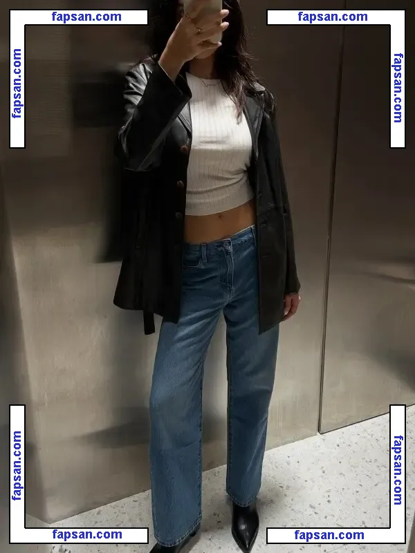 Miki Napolitano голая фото #0023 с Онлифанс