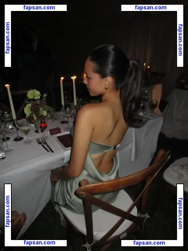 Miki Napolitano голая фото #0027 с Онлифанс