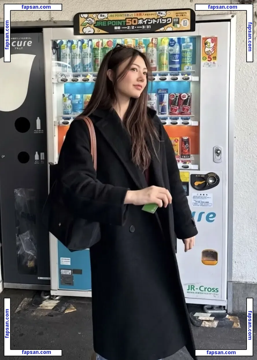 Miku Martineau голая фото #0017 с Онлифанс