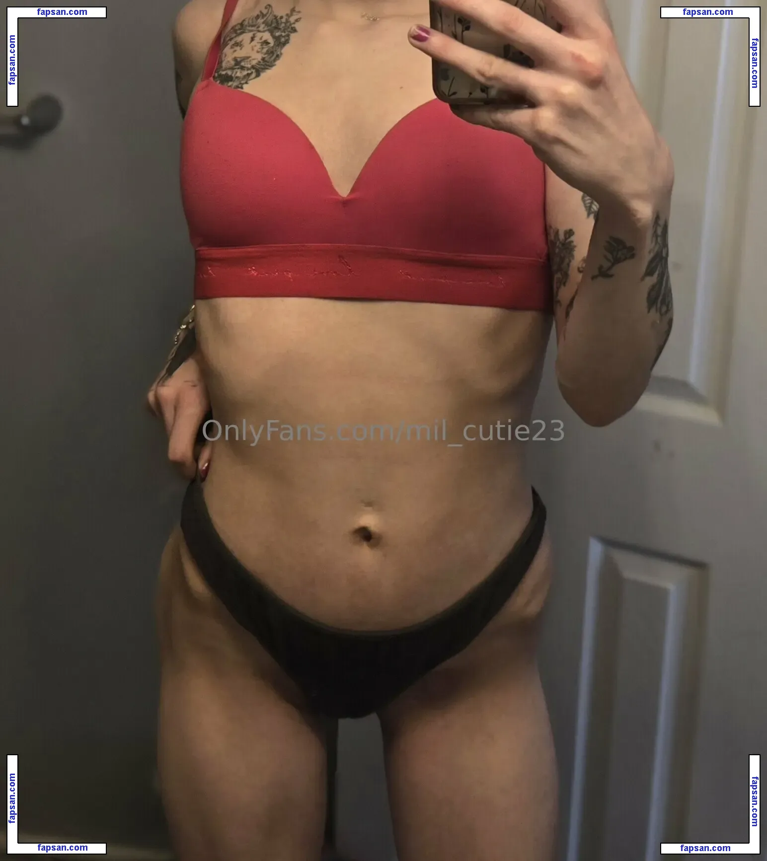 mil_cutie23 nude photo #0026 from OnlyFans